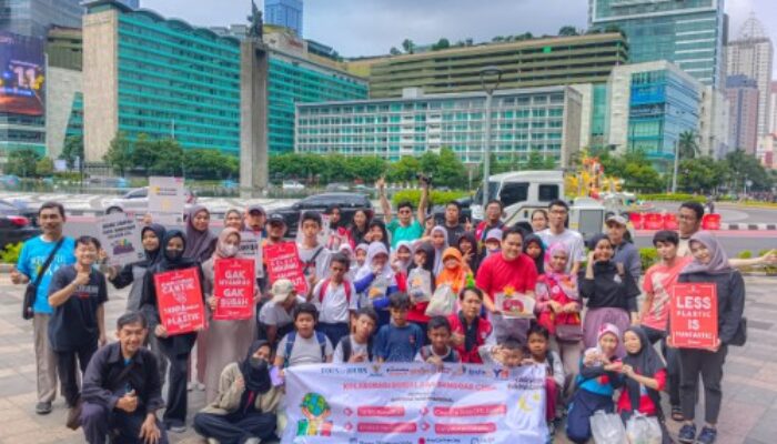 HPSN 2024, Operasi Semut dan LAZNAS Yatim Mandiri Clean Up di Bundaran HI