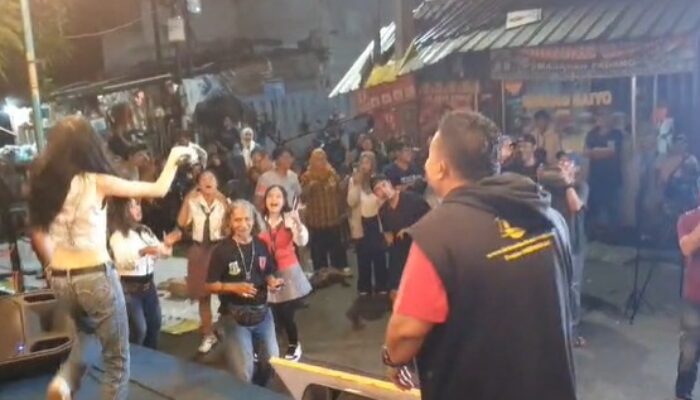 VIDEO: Alana, Penyanyi Berbakat Jakarta Bikin Warga Pamulang Suka Musik Jazz