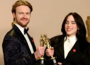Duo Bersaudara Muda Billie Eilish dan Phineas O’Connell, Cetak Sejarah di Piala Oscar 2024