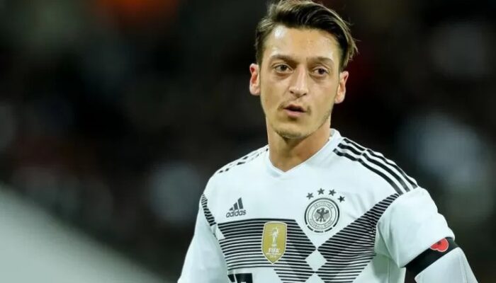 Mesut Ozil Ungkap Penyesalan Tak Pernah Berseragam Juventus