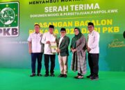 Cak Imin Berikan Form B1 KWK Kepada Maesyal rasyied Intan