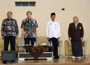 Pj Gubernur Banten Lepas 2045 Peserta KKM Untirta Tahun 2025