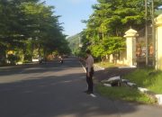 SAT Samapta Polres Banjar Atur Lalulintas Cegah Terjadinya Laka Lantas di Simpang Tiga SMP N 7 Banjar