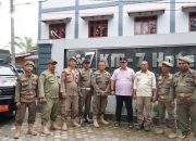 Satpol PP Tanjungbalai Sosialisasi dan Bagikan Surat Edaran Wali Kota