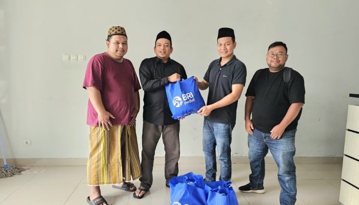 BRI Regional Office Jakarta 3 Salurkan Sembako Untuk PWI Tangsel