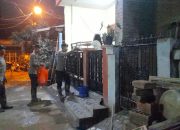 Brimob Metro Jaya Gelar Dapur Lapangan di Pondok Gede Permai untuk Bantu Warga Terdampak Banjir
