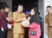 Bupati Maesyal Tinjau Gerakan Pasar Murah di Pagedangan