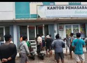 Dilanda Banjir, Warga Perumahan Griya Sutera Balaraja Demo Developer