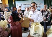 Gubernur Banten Andra Soni Minta Para Ibu Berikan Pengasuhan Anak dengan Baik