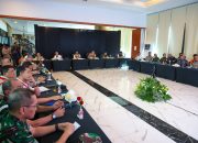 Gubernur Banten Andra Soni Hadiri Rapat Kesiapan Pelayanan Arus Mudik Lebaran 2025