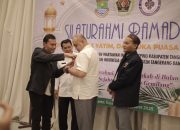 PWI Berikan Pin Emas untuk Zaki, Bukti Nyata Sinergi Pemkab Tangerang dengan Pers