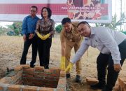 Wakil Bupati Sergai Letakkan Batu Pertama Pembangunan Hall Ametatheton dan Sarana UMKM