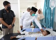 Idul Fitri 1446 H, Gubernur Banten Andra Soni Bersama Istri Sapa Nakes dan Pasien RSUD Banten