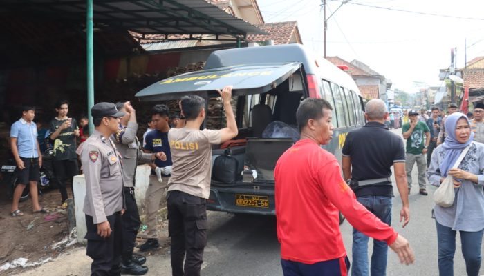 Setelah Diotopsi Polres Ciamis Antar Jenazah Korban Pembunuhan ke Rumah Duka