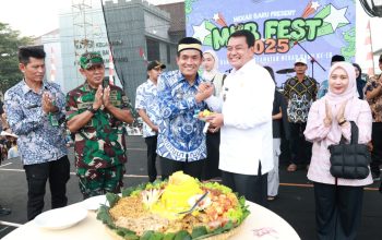 Bupati Tangerang Hadiri Peringatan HUT Ke-18 Kecamatan Mekar Baru