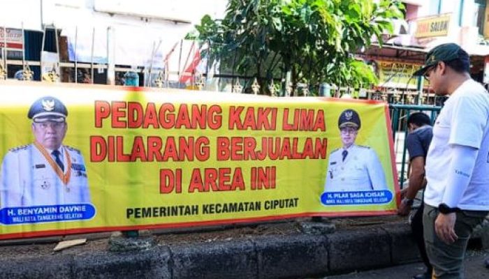 PKL Dibersihkan! Flyover Ciputat Tak Lagi Jadi Pasar Liar