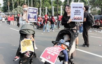 Bawa Balita ke Peringatan May Day di DPR: Negara Harus Hadir untuk Pekerja dengan Beban Ganda