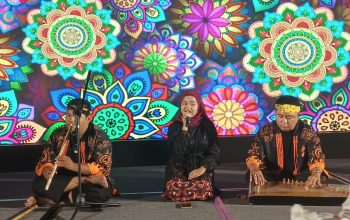Komara Paraguna Tampilkan Kacapi Suling di Hotel Aston Serang