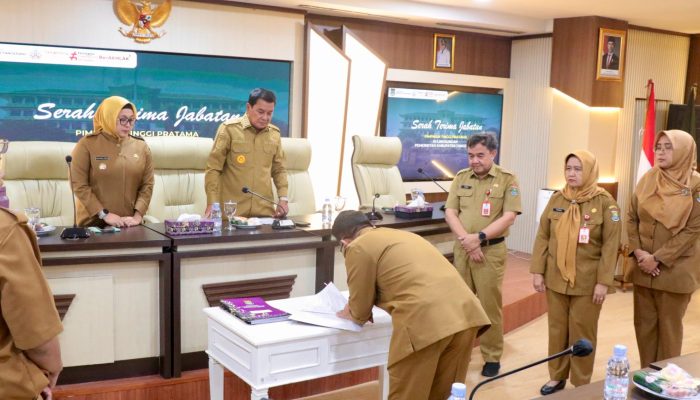 Hadiri Sertijab, Bupati dan Wakil Bupati Minta 15 Kadis Bekerja untuk Masyarakat