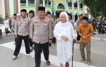 Kapolresta Tangerang Silaturahmi Ke Abuya Entoh