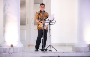 Parade Pembacaan Puisi, Gubernur Banten Andra Soni Bacakan Puisi Karya Chairil Anwar