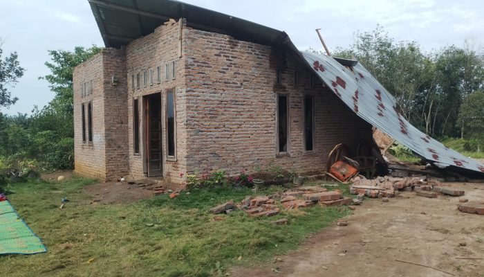 Puting Beliung Terjang Sergai, 46 Rumah Rusak dan 4 Warga Luka-Luka
