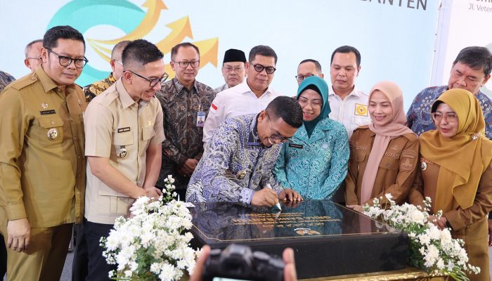 Resmikan Grha Bank Banten, Gubernur Banten Andra Soni: Bank Banten Harus Adil, Inklusif, dan Melayani Masyarakat