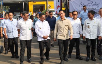 Gubernur Banten Andra Soni Dampingi Wapres Gibran Rakabuming Raka Tinjau Penyaluran BSU