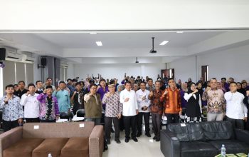 H Maesyal Lepas Mahasiswa KKN Universitas Muhammadiyah AR. Fachruddin