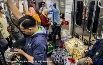 FOTO: Roda KRL Pertama untuk Pedagang Rangkasbtung-Tanah Abang