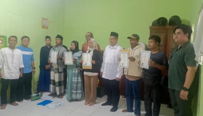 Pengacara dan Kemenag Dampingi Wali Murid Ambil Ijazah di Ponpes Al Dzikri
