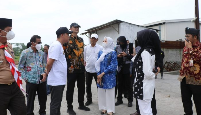Usai Takziah, Bupati Serang Sidak Pabrik Genesis: Periksa Limbah & Polusi Udara