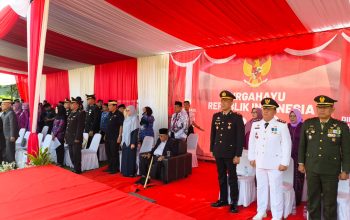 Upacara Pengibaran Bendera Merah Putih HUT ke-80 RI di Cikupa Berlangsung Meriah