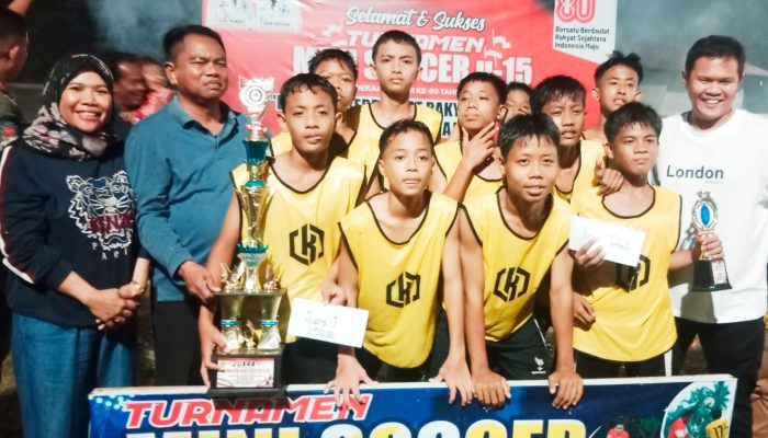 Disaksikan Ratusan Pasang Mata, Turnamen Mini Soccer di Sergai Bikin Bangga Bupati