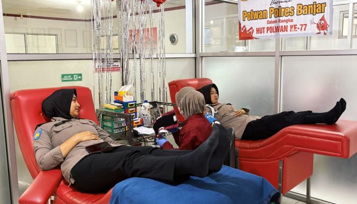 Polwan Polres Banjar Gelar Donor Darah