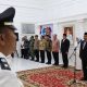 Bupati Sergai Kukuhkan Perpanjangan Masa Jabatan 10 Kades