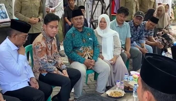 Dampingi Wapres, Gubernur dan Bupati Tangerang Bertakziyah Kerumah Duka