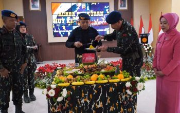 Dansat Brimob Polda Jabar Pimpin HUT Pelopor Ke-66