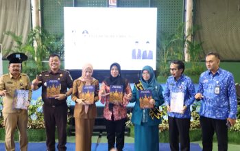 Bunda Literasi Banten Tinawati Andra Soni: Mari Membaca dan Kunjungi Perpustakaan