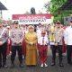 Kapolres Banjar Serahkan Piala Prestasi kepada Pocil