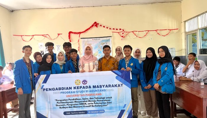 Mahasiswa Universitas Pamulang Gelar Pelatihan Literasi Digital dan Akuntansi di SMK Techno Media