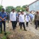 Program Bang Andra Hadir di Serang, Gubernur Banten Pastikan Jalan Desa Sukarame Segera Dibeton