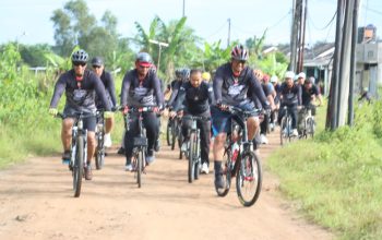 Hari Jadi ke-74 Humas Polri, Polresta Tangerang Gowes, Senam, dan Baksos Yatim Bareng Wartawan