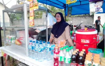 Berkah Pedagang Kecil di Tengah Turnamen Sepak Bola Piala Bupati dan Wabup Sergai 2025