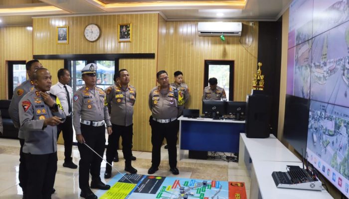 Kapolda Jabar Melaksanakan Kunjungan Kerja dan Tinjau Kesiapan Jalur Operasi Lilin Lodaya 2025 di Polres Ciamis