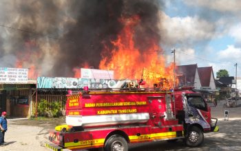 Warung Makan di Pasar Kemis Ludes Terbakar