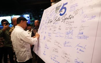 Wagub Dimyati Natakusumah Dinobatkan sebagai Pemimpin Inspiratif dan Peduli Sosial