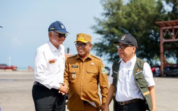 Dampingi Menko PMK dan Kapolri, Gubernur Andra Soni Pastikan Kesiapan Arus Mudik Nataru di Pelabuhan Merak