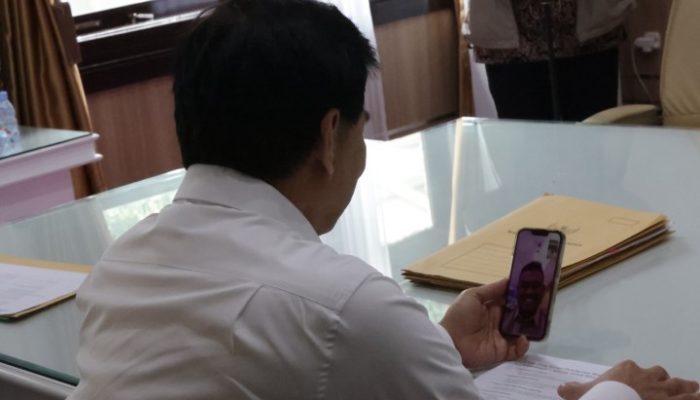 Dimyati Sampaikan Dukungan Moral Banten kepada Gubernur Bobby melalui Sambungan Telepon