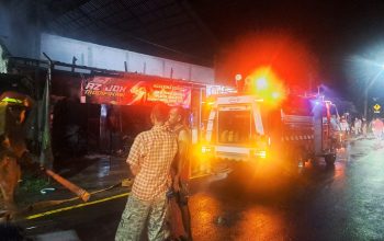 Polsek Panumbangan Sigap Tangani Kebakaran Tujuh Kios, Kepolisian Pastikan Situasi Aman Terkendali